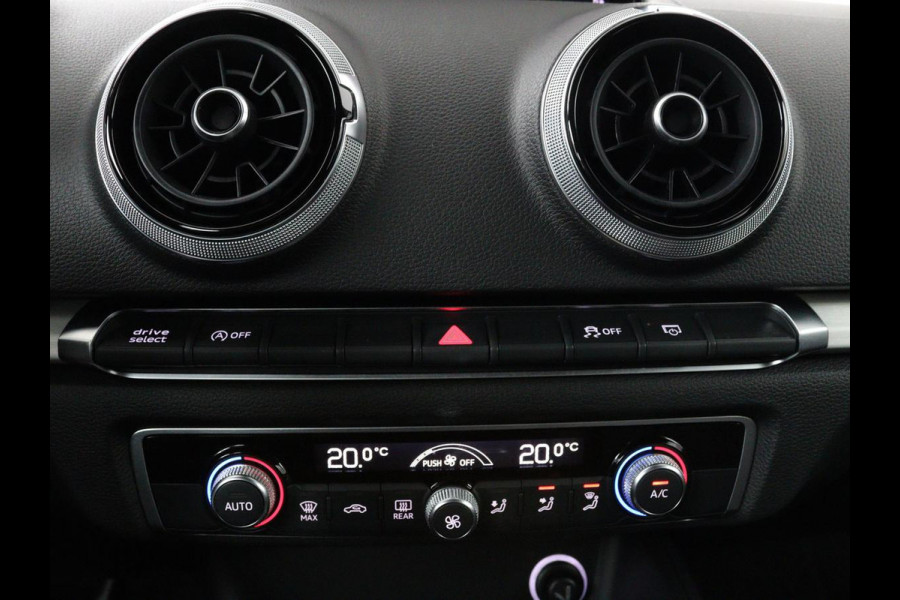 Audi A3 1.0 TFSI Sport S Line Edition | Trekhaak | Half leder | Sportstoelen | Full LED | Navigatie | Climate control | Cruise control