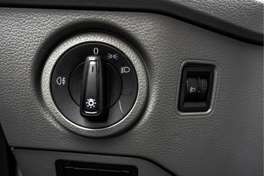 MAN TGE 3.140 | L3H3 | Automaat | 140 PK | 3T Trekgewicht | CarPlay | Navigatie | Airco | Cruise | PDC | Euro 6