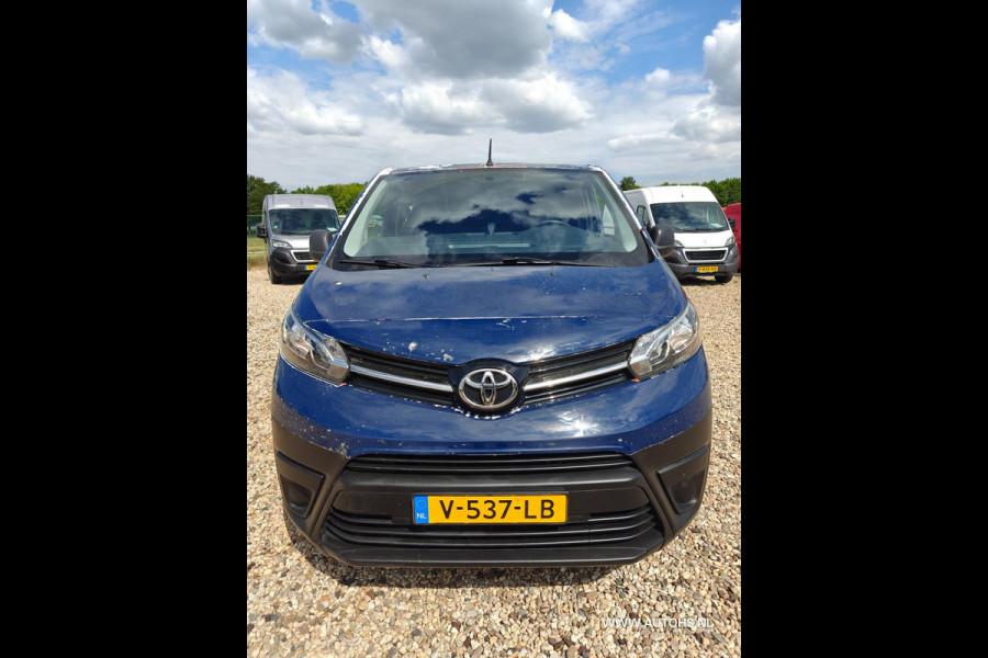 Toyota ProAce Worker 2.0 D-4D Cool Comfort Long , euro 6 , 1e eig , Super km! extra lang. apk feb. 2026.
