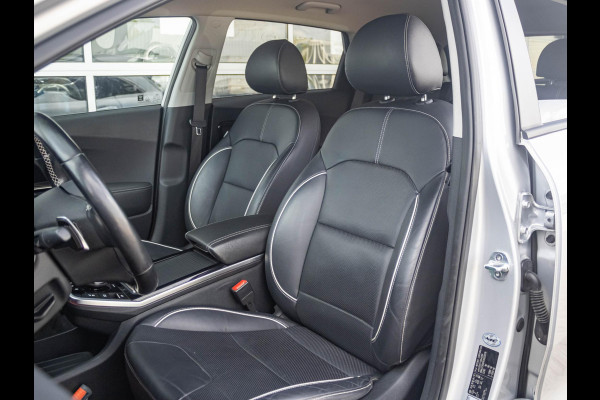 Kia e-Niro ExecutiveLine 64 kWh | Clima | Leder | Navi | Stoel&Stuur Verwarming | Adapt. Cruise | Camera | Warmtepomp