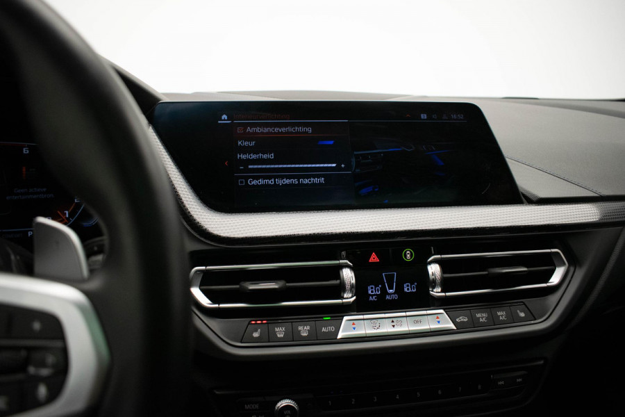 BMW 1-serie M135i xDrive Executive |Pano|HUD|H&K|Virtual|Dodehoek|