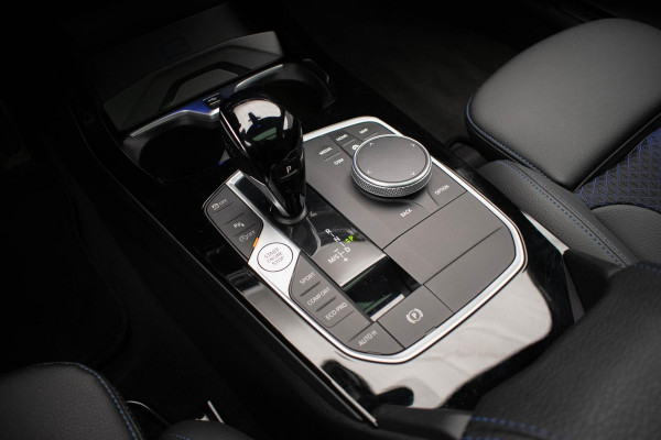 BMW 1-serie M135i xDrive Executive |Pano|HUD|H&K|Virtual|Dodehoek|