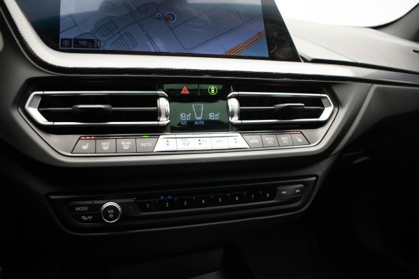 BMW 1-serie M135i xDrive Executive |Pano|HUD|H&K|Virtual|Dodehoek|