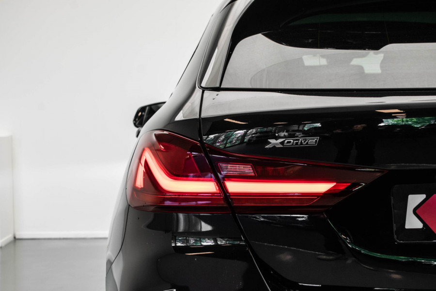 BMW 1-serie M135i xDrive Executive |Pano|HUD|H&K|Virtual|Dodehoek|