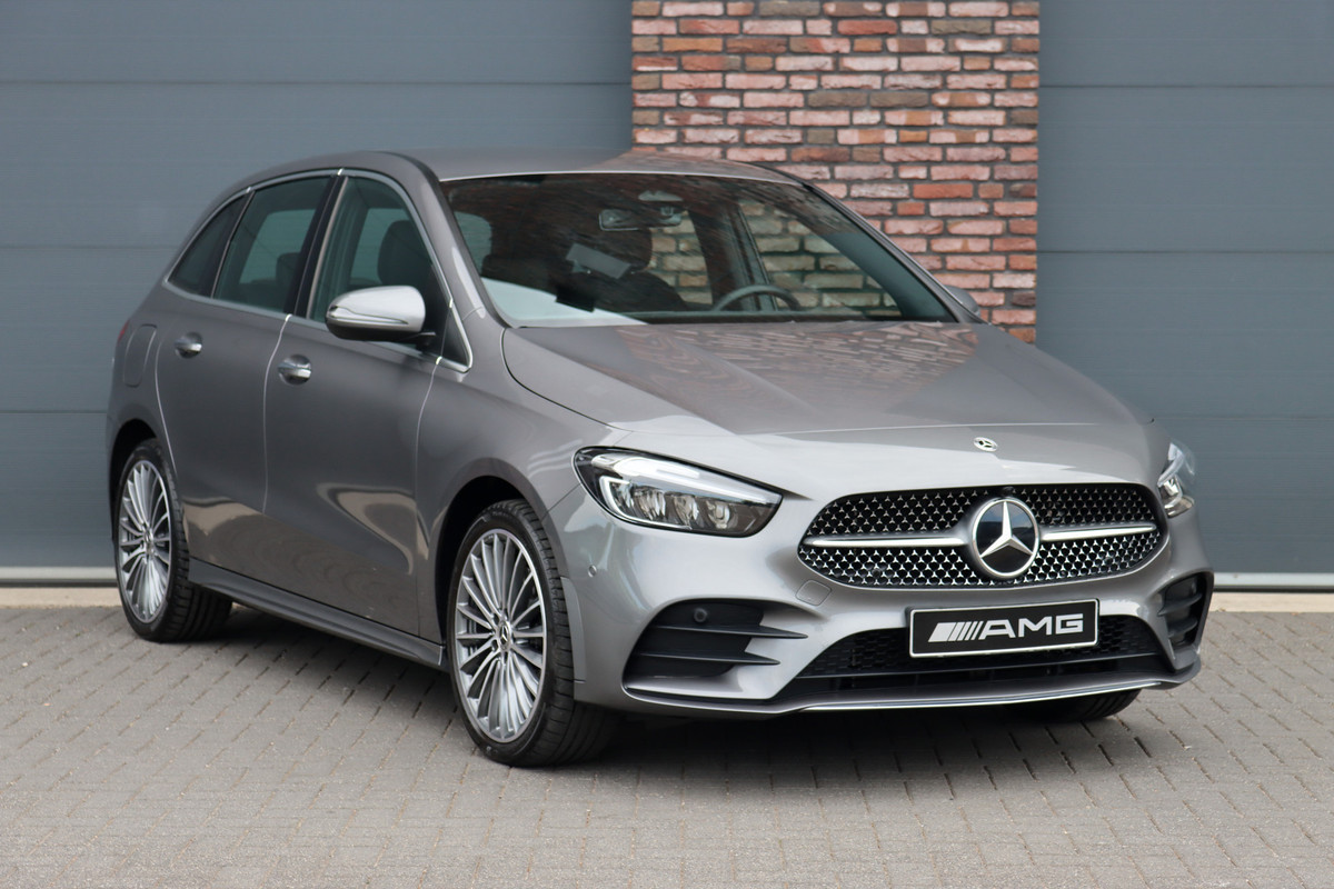Mercedes-Benz B-Klasse 250 e Star Edition AMG Line Aut8 | Facelift | Distronic | Camera | Advanced Soundsystem | Keyless Go | Augmented Reality | Leder | Stoelverwarming | Sfeerverlichting | Mercedes-Benz B-Klasse 250 e Star Edition AMG Line Aut8 | Facelift | Distronic | Camera | Advanced Soundsystem | Keyless Go | Augmented Reality | Leder | Stoelverwarming | Sfeerverlichting |