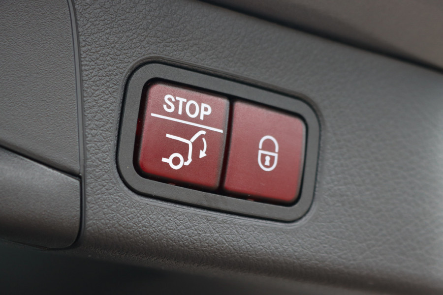 Mercedes-Benz B-Klasse 250 e Star Edition AMG Line Aut8 | Facelift | Distronic | Camera | Advanced Soundsystem | Keyless Go | Augmented Reality | Leder | Stoelverwarming | Sfeerverlichting |