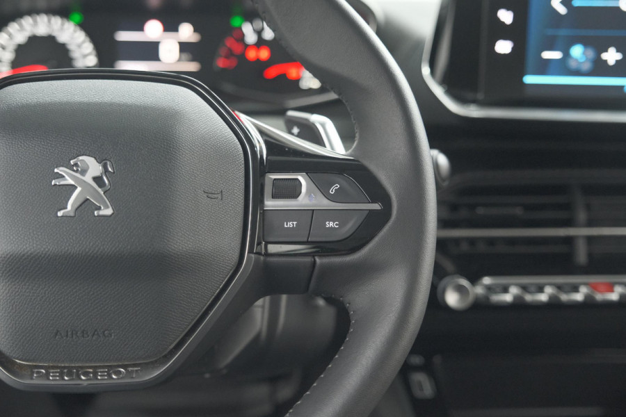 Peugeot 208 PureTech 100 EAT8 Active Pack | Apple Carplay | Parkeersensoren | Navigatie