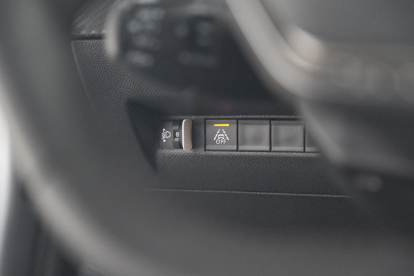 Peugeot 208 PureTech 100 EAT8 Active Pack | Apple Carplay | Parkeersensoren | Navigatie