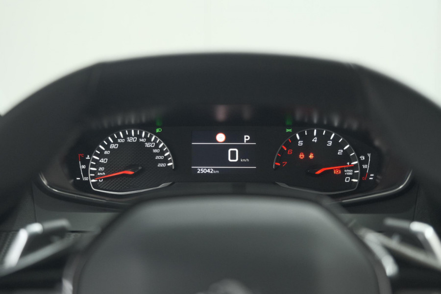 Peugeot 208 PureTech 100 EAT8 Active Pack | Apple Carplay | Parkeersensoren | Navigatie