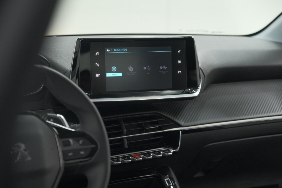 Peugeot 208 PureTech 100 EAT8 Active Pack | Apple Carplay | Parkeersensoren | Navigatie