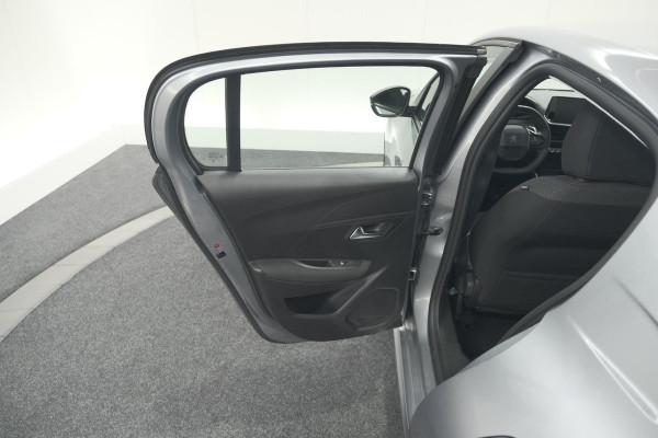 Peugeot 208 PureTech 100 EAT8 Active Pack | Apple Carplay | Parkeersensoren | Navigatie