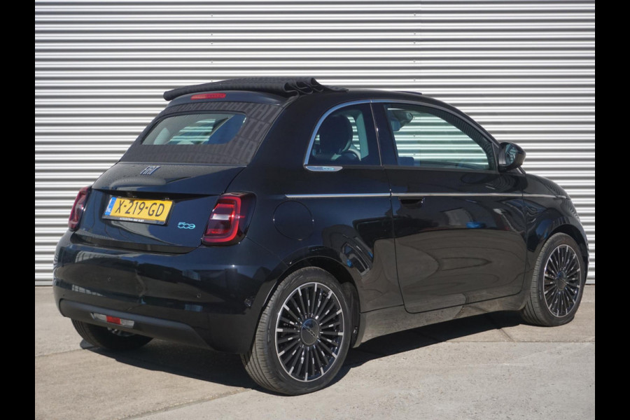 Fiat 500E CABRIO La Prima 42 kWh | By Bocelli | Leder | 17" | Navi | Winter Pack |