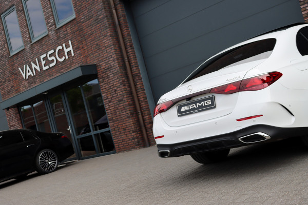 Mercedes-Benz E-Klasse 400 e 4MATIC AMG Line Aut9 | MBUX Hyperscreen | Distronic Pro | Memory | Digital Light | Panoramadak | Surround Camera | Nightpakket |