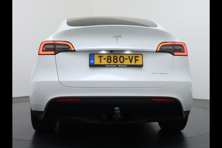 Tesla Model Y Long Range 514PK AWD 75kWh Trekhaak-1600KG Warmtepomp Full-Self-Driving Computer 3 Leder  19" GSM-Sleutel Stoelverw.- V+A+Stuur+ Keyless PDC-a+v Elek.Achterklep Lmv Led Standkachel 4WD LR 1e Eigenaar, origineel Nederlands Geleverd, Accu-Garantie t/m sept-2031