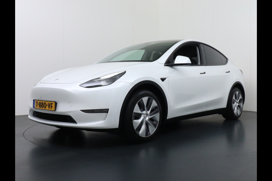 Tesla Model Y Long Range 514PK AWD 75kWh Trekhaak-1600KG Warmtepomp Full-Self-Driving Computer 3 Leder  19" GSM-Sleutel Stoelverw.- V+A+Stuur+ Keyless PDC-a+v Elek.Achterklep Lmv Led Standkachel 4WD LR 1e Eigenaar, origineel Nederlands Geleverd, Accu-Garantie t/m sept-2031