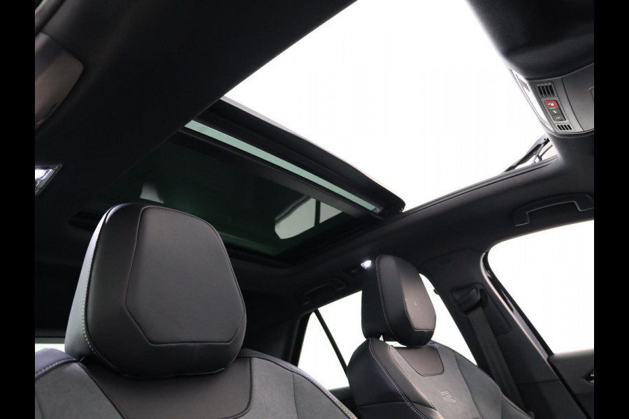 Volkswagen T-Roc 1.5 TSI R-Line Business 150pk DSG| Navi| 19'LM-velgen| Camera| LED Matrix