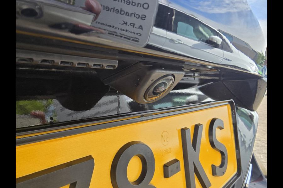 Ford Fiesta 1.0 EcoBoost Hybrid ST-Line X 125pk Trekhaak | Panorama dak / Open dak | Winterpack | Apple Carplay | Achteruitrijcamera