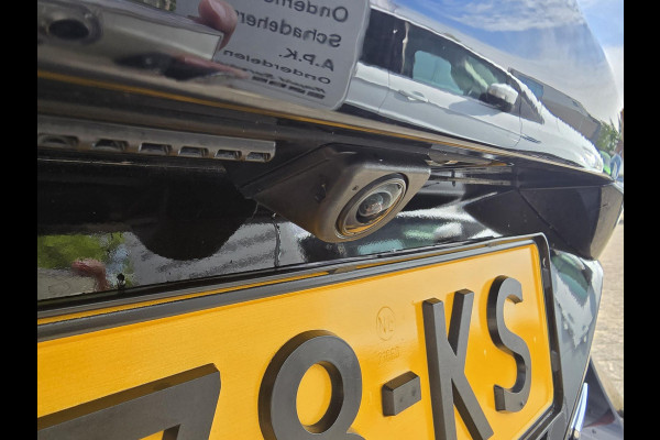 Ford Fiesta 1.0 EcoBoost Hybrid ST-Line X 125pk Trekhaak | Panorama dak / Open dak | Winterpack | Apple Carplay | Achteruitrijcamera