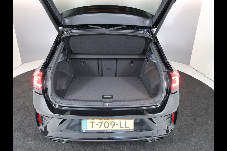 Volkswagen T-Roc 1.5 TSI R-Line Business 150pk DSG| Navi| 19'LM-velgen| Camera| LED Matrix