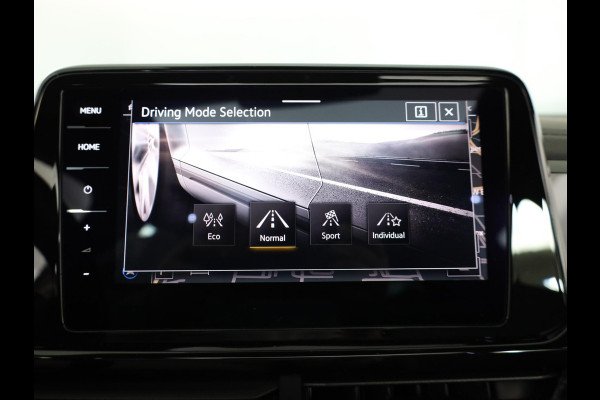 Volkswagen T-Roc 1.5 TSI R-Line Business 150pk DSG| Navi| 19'LM-velgen| Camera| LED Matrix