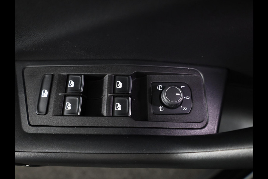Volkswagen T-Roc 1.5 TSI R-Line Business 150pk DSG| Navi| 19'LM-velgen| Camera| LED Matrix