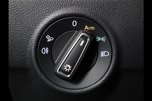 Volkswagen T-Roc 1.5 TSI R-Line Business 150pk DSG| Navi| 19'LM-velgen| Camera| LED Matrix