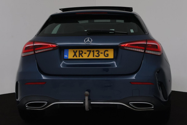Mercedes-Benz A-Klasse 180 Business Solution AMG Automaat (PANORAMADAK, CAMERA, TREKHAAK, PDC, NL-AUTO, GOED ONDERHOUDEN)