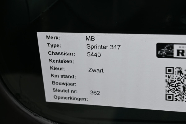 Mercedes-Benz Sprinter 317 CDI L2H2 Pro 3500 kg trekhaak, LED verlichting, Geveerde stoel
