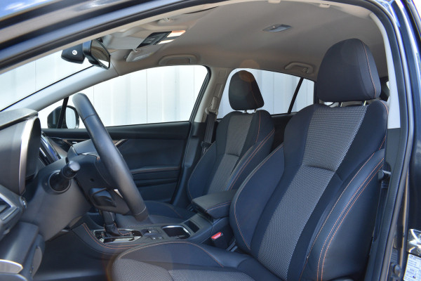 Subaru XV 1.6i Comfort | Trekhaak | Dealer onderhouden | Blis | Stoelverwarming |