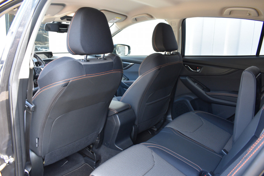 Subaru XV 1.6i Comfort | Trekhaak | Dealer onderhouden | Blis | Stoelverwarming |