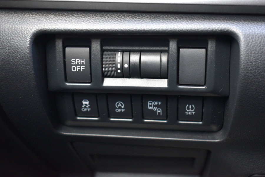 Subaru XV 1.6i Comfort | Trekhaak | Dealer onderhouden | Blis | Stoelverwarming |
