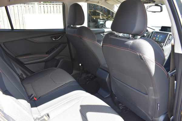 Subaru XV 1.6i Comfort | Trekhaak | Dealer onderhouden | Blis | Stoelverwarming |