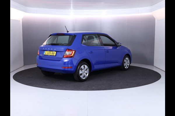 Škoda Fabia 1.0 TSI Ambition 95 pk | Navigatie via App | Parkeersensoren achter | Cruise control | Apple Carplay/Android Auto |