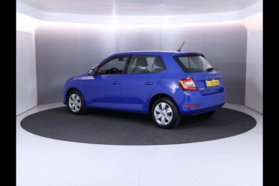 Škoda Fabia 1.0 TSI Ambition 95 pk | Navigatie via App | Parkeersensoren achter | Cruise control | Apple Carplay/Android Auto |
