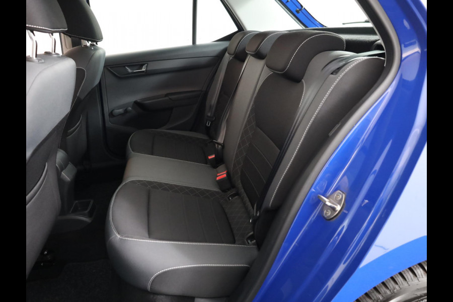 Škoda Fabia 1.0 TSI Ambition 95 pk | Navigatie via App | Parkeersensoren achter | Cruise control | Apple Carplay/Android Auto |