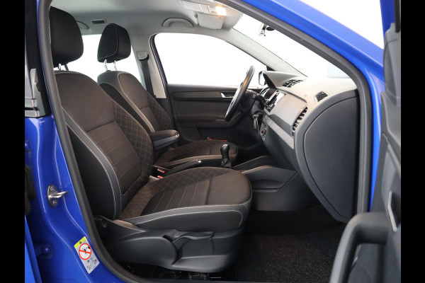 Škoda Fabia 1.0 TSI Ambition 95 pk | Navigatie via App | Parkeersensoren achter | Cruise control | Apple Carplay/Android Auto |