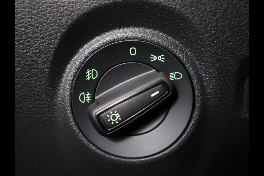 Škoda Fabia 1.0 TSI Ambition 95 pk | Navigatie via App | Parkeersensoren achter | Cruise control | Apple Carplay/Android Auto |