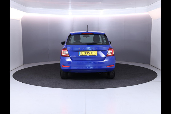Škoda Fabia 1.0 TSI Ambition 95 pk | Navigatie via App | Parkeersensoren achter | Cruise control | Apple Carplay/Android Auto |