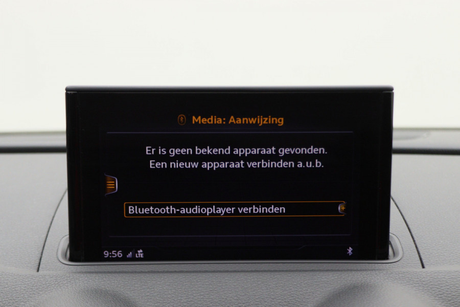 Audi A3 Limousine 35 TFSI CoD Sport S Line Edition Automaat LED, Navigatie, Climate, Cruise, PDC, 18"