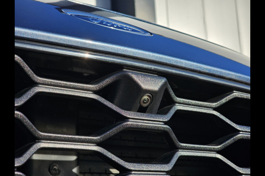 Ford Kuga 2.5-225pk PHEV ST-Line X Plug-in Hybrid. Garantie t/m 04-02-2028 ! Slechts 5.500km ! Volautm. airco dual, elektr. achterklep, LM wielen, stuur-, stoel- en voorraamverwarming, camera v+a,  side- en lane assist, adaptieve cruise cntrl, metallic lak, etc.