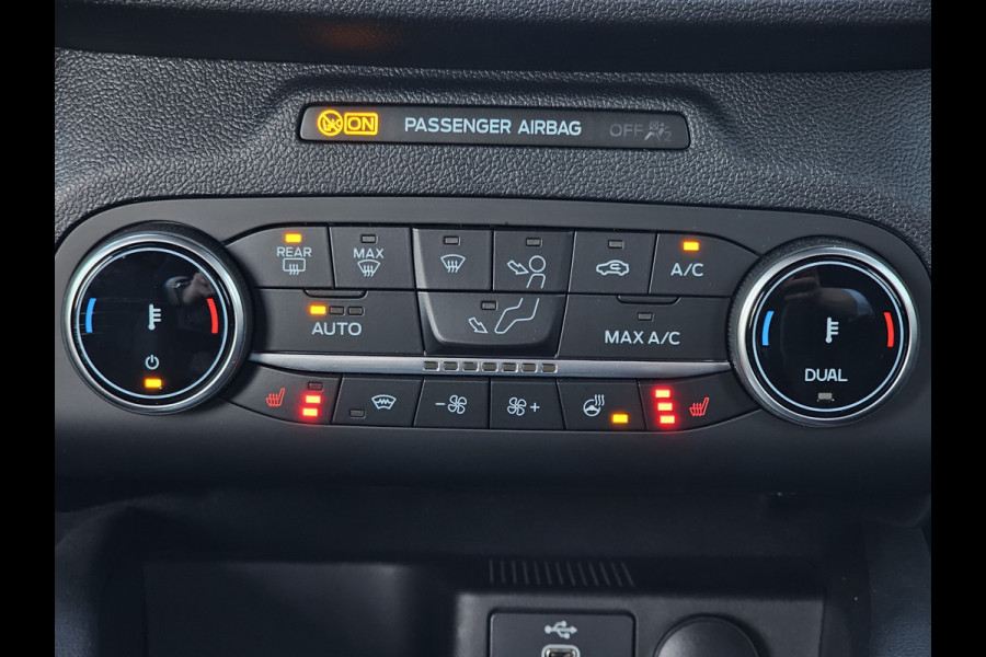 Ford Kuga 2.5-225pk PHEV ST-Line X Plug-in Hybrid. Garantie t/m 04-02-2028 ! Slechts 5.500km ! Volautm. airco dual, elektr. achterklep, LM wielen, stuur-, stoel- en voorraamverwarming, camera v+a,  side- en lane assist, adaptieve cruise cntrl, metallic lak, etc.