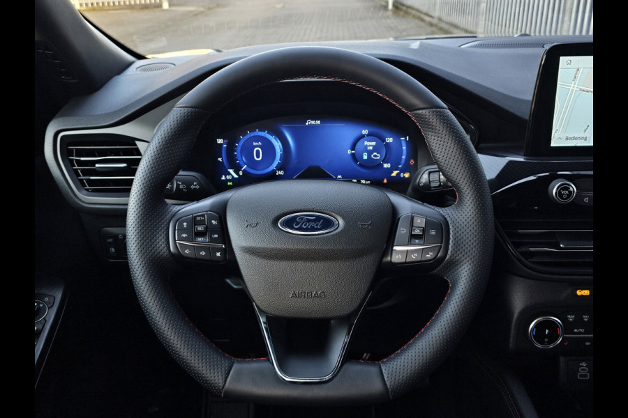 Ford Kuga 2.5-225pk PHEV ST-Line X Plug-in Hybrid. Garantie t/m 04-02-2028 ! Slechts 5.500km ! Volautm. airco dual, elektr. achterklep, LM wielen, stuur-, stoel- en voorraamverwarming, camera v+a,  side- en lane assist, adaptieve cruise cntrl, metallic lak, etc.