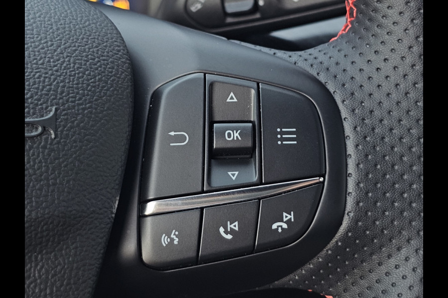 Ford Kuga 2.5-225pk PHEV ST-Line X Plug-in Hybrid. Garantie t/m 04-02-2028 ! Slechts 5.500km ! Volautm. airco dual, elektr. achterklep, LM wielen, stuur-, stoel- en voorraamverwarming, camera v+a,  side- en lane assist, adaptieve cruise cntrl, metallic lak, etc.