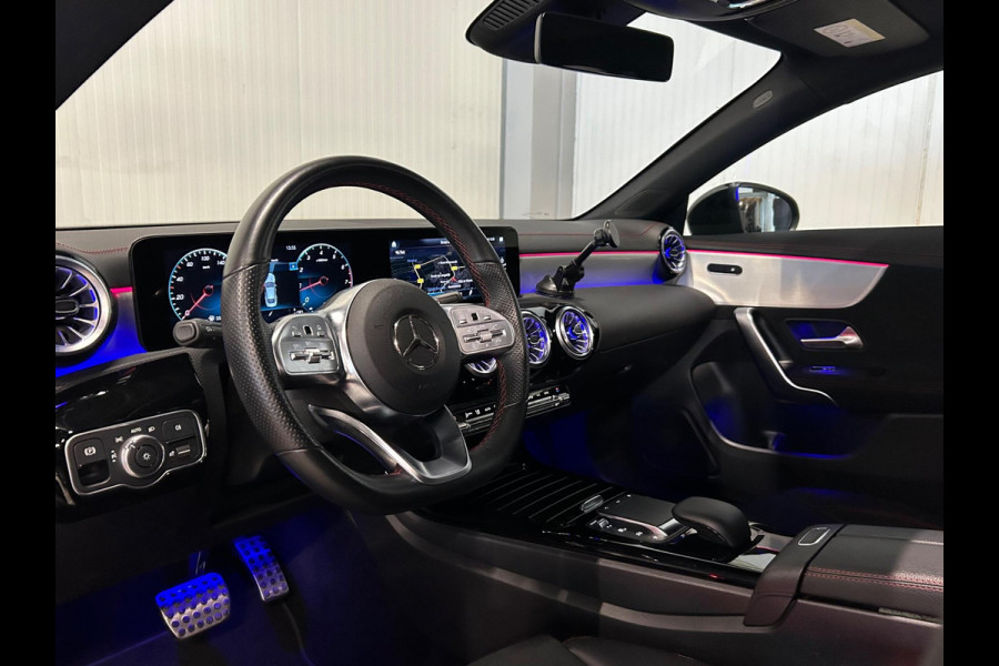 Mercedes-Benz CLA-Klasse 180 AMG Line | NAP | PANO | AMBIANCE | NIGHT