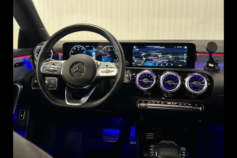 Mercedes-Benz CLA-Klasse 180 AMG Line | NAP | PANO | AMBIANCE | NIGHT