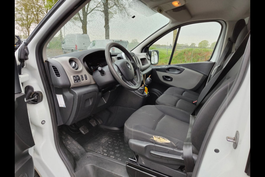 Renault Trafic D96pk L2H1 3-Persoons Trekhaak Cruise Control Comfort Energy Pdc 1.6dCi T29 Imperiaal Betonplexvloer Wandbetimmering Schuifdeur 2.000kg Trekgewicht Euro 6