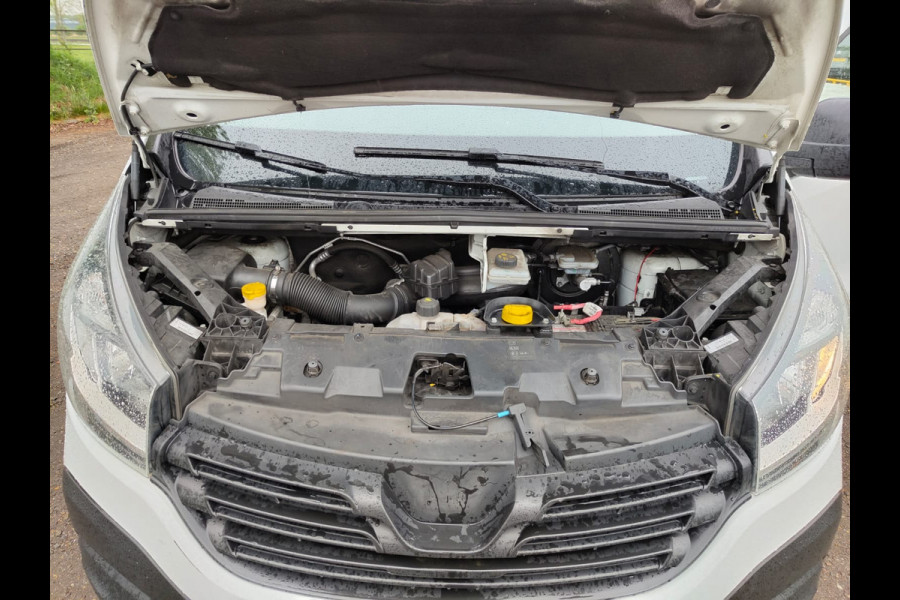 Renault Trafic D96pk L2H1 3-Persoons Trekhaak Cruise Control Comfort Energy Pdc 1.6dCi T29 Imperiaal Betonplexvloer Wandbetimmering Schuifdeur 2.000kg Trekgewicht Euro 6