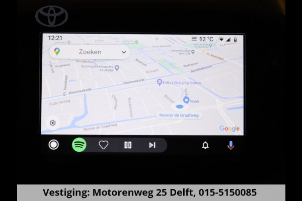 Toyota Yaris 1.5 HYBRIDE AUTOMAAT SILVERLINE BI-TONE CLOUD NAVI. SLECHTS 6.400 KM. GARANTIE TOT 3-2034*