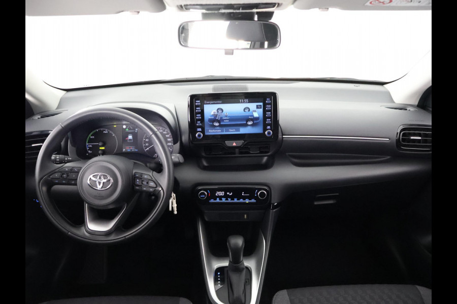 Toyota Yaris 1.5 HYBRIDE AUTOMAAT SILVERLINE BI-TONE CLOUD NAVI. SLECHTS 6.400 KM. GARANTIE TOT 3-2034*