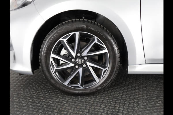 Toyota Yaris 1.5 HYBRIDE AUTOMAAT SILVERLINE BI-TONE CLOUD NAVI. SLECHTS 6.400 KM. GARANTIE TOT 3-2034*